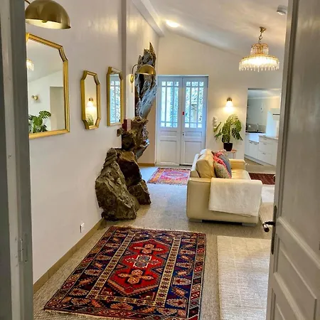 Maison Cabaret Luxury 4 Star Air Conditioned 100m To 4 Cathar Châteaux Private Terrasse With Views!!